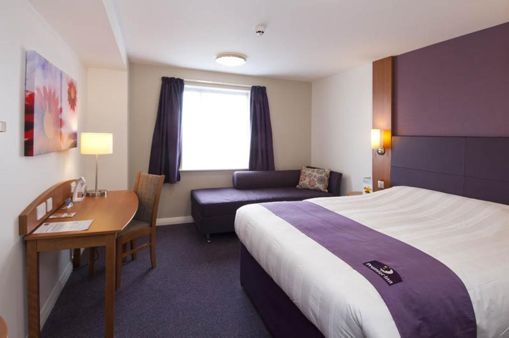 Premier Inn Leicester Fosse Park Exteriör bild