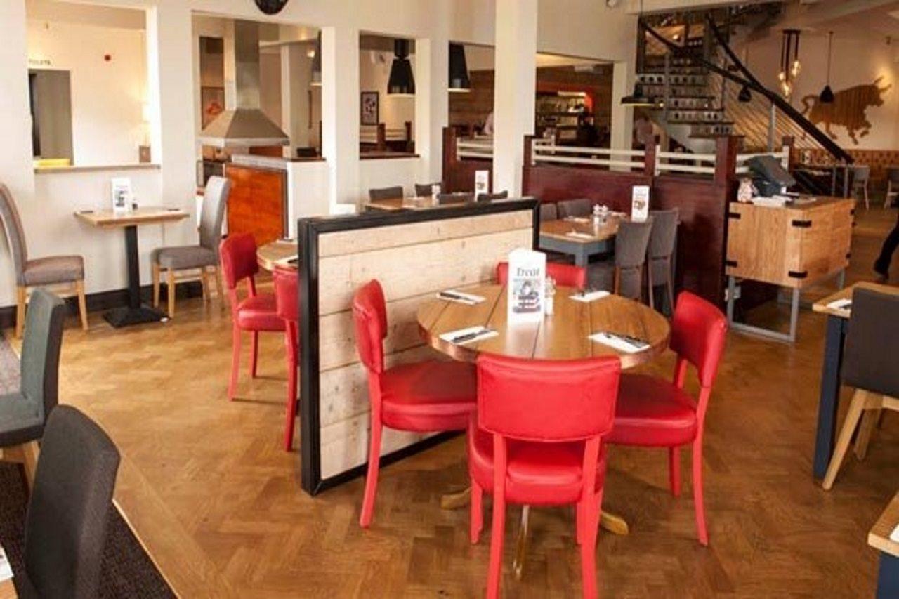 Premier Inn Leicester Fosse Park Exteriör bild